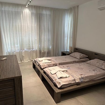Gitea Sand Lilies Apartments Созопол Екстериор снимка