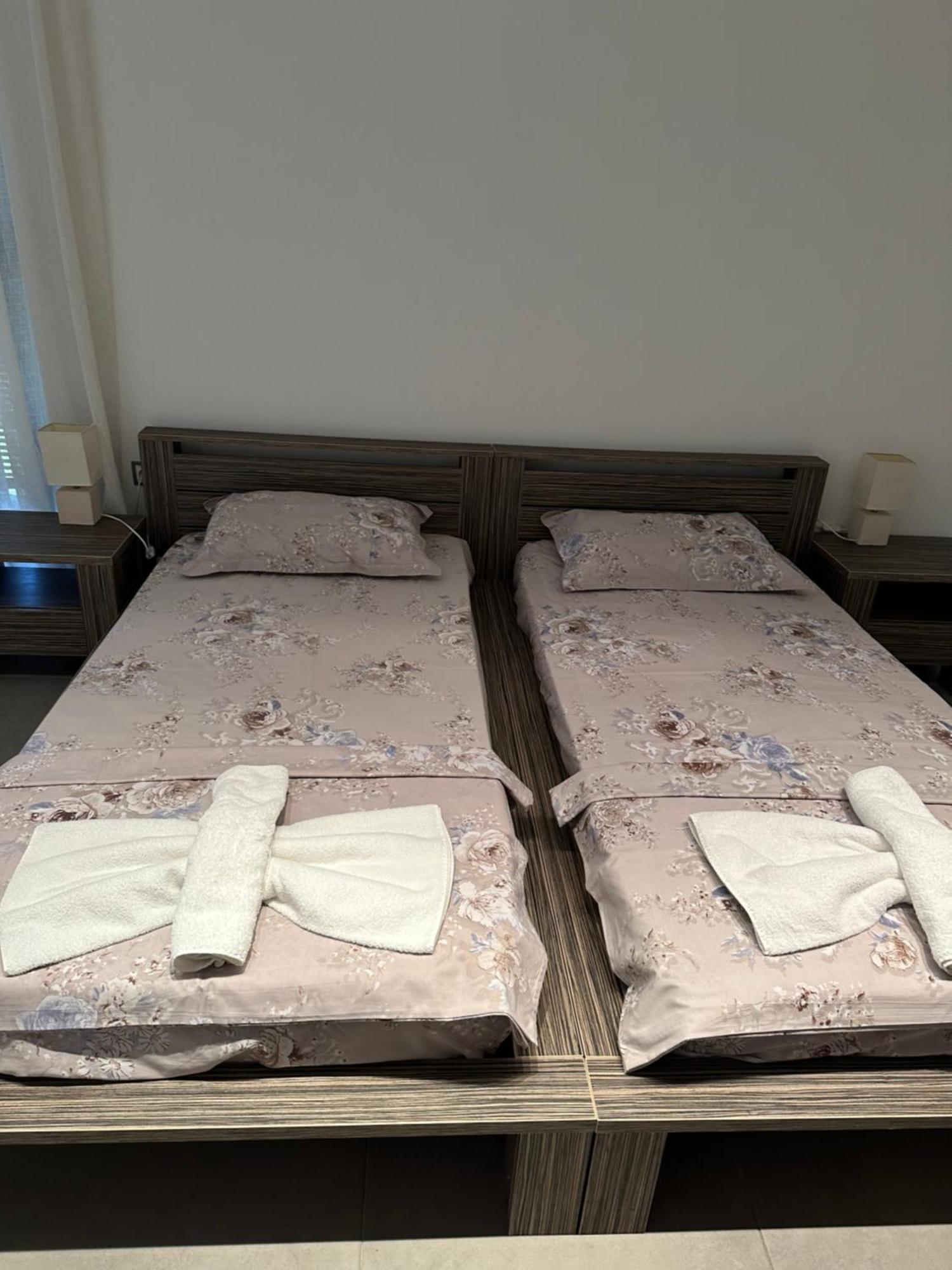 Gitea Sand Lilies Apartments Созопол Екстериор снимка