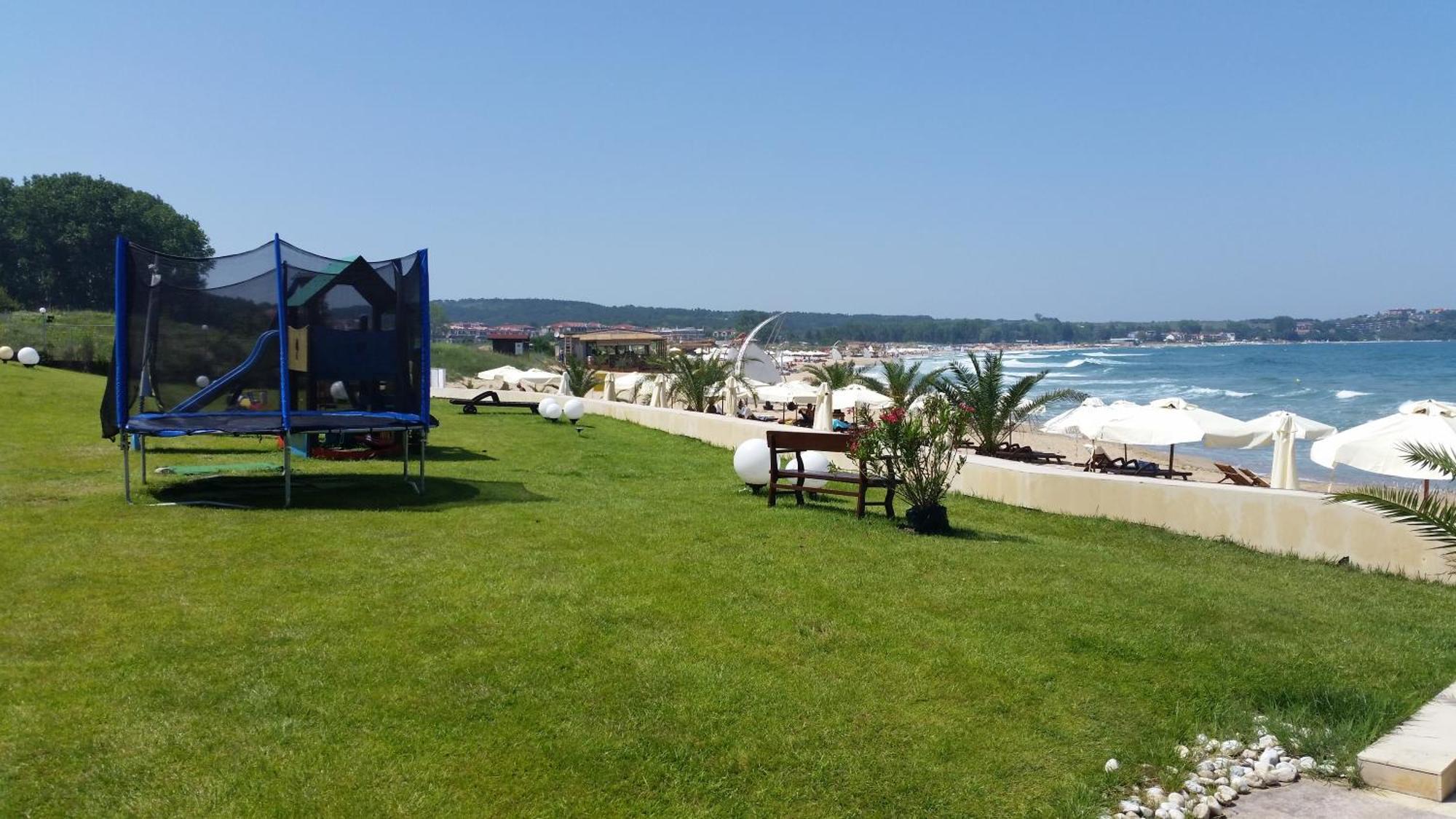 Gitea Sand Lilies Apartments Созопол Екстериор снимка