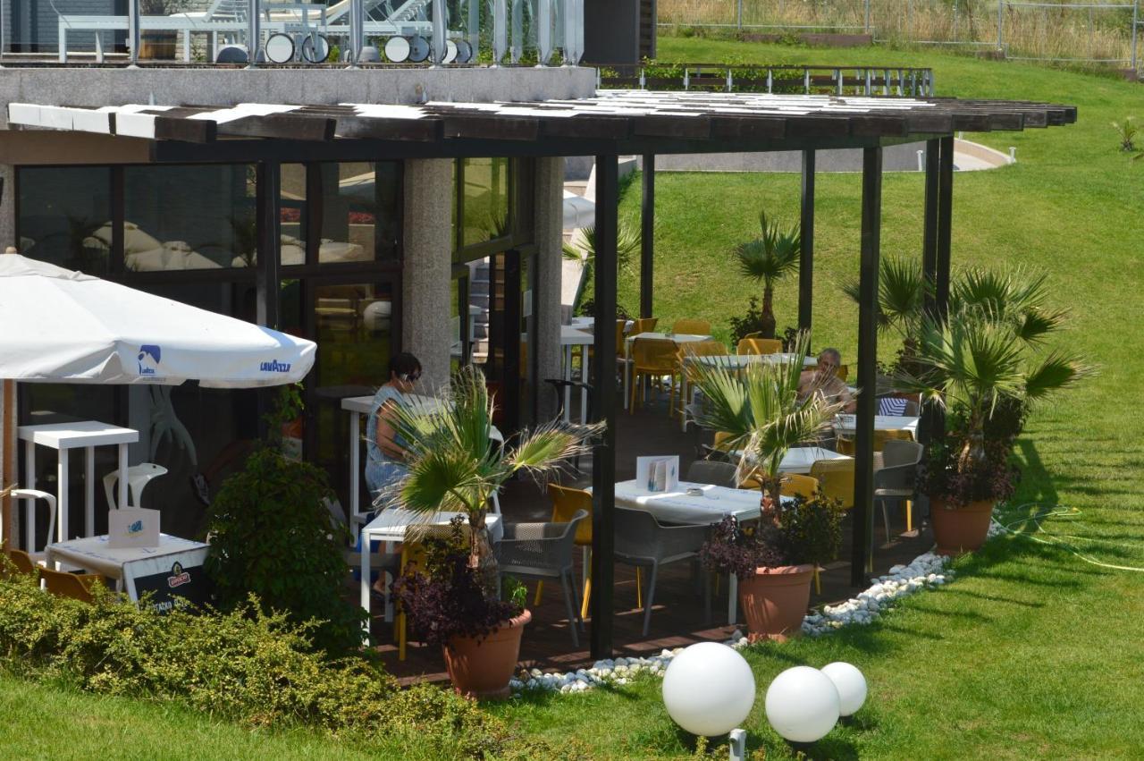 Gitea Sand Lilies Apartments Созопол Екстериор снимка